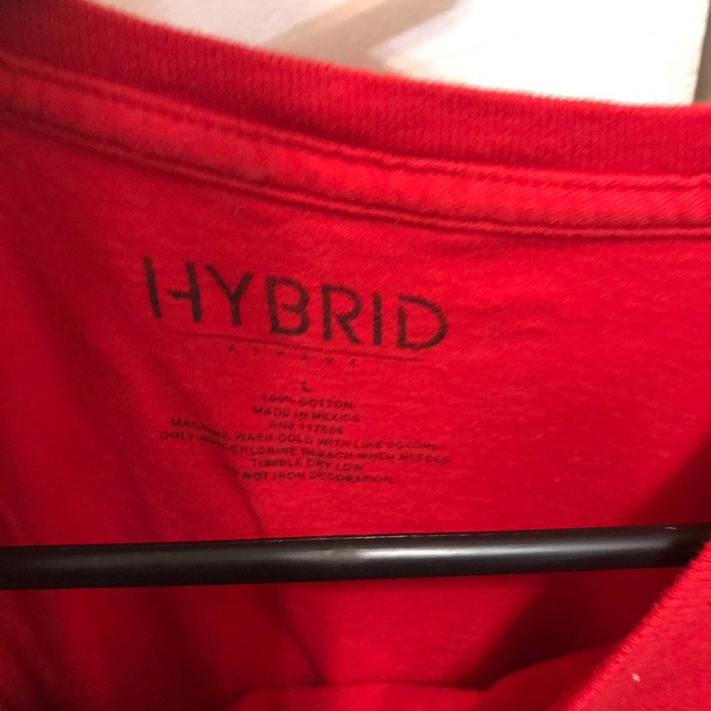 Red t-shirt - Picture 2 of 2